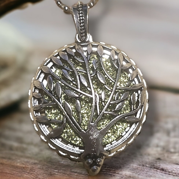 UNIQUE Aromatherapy Pendant - Silver - Picture 4 of 7